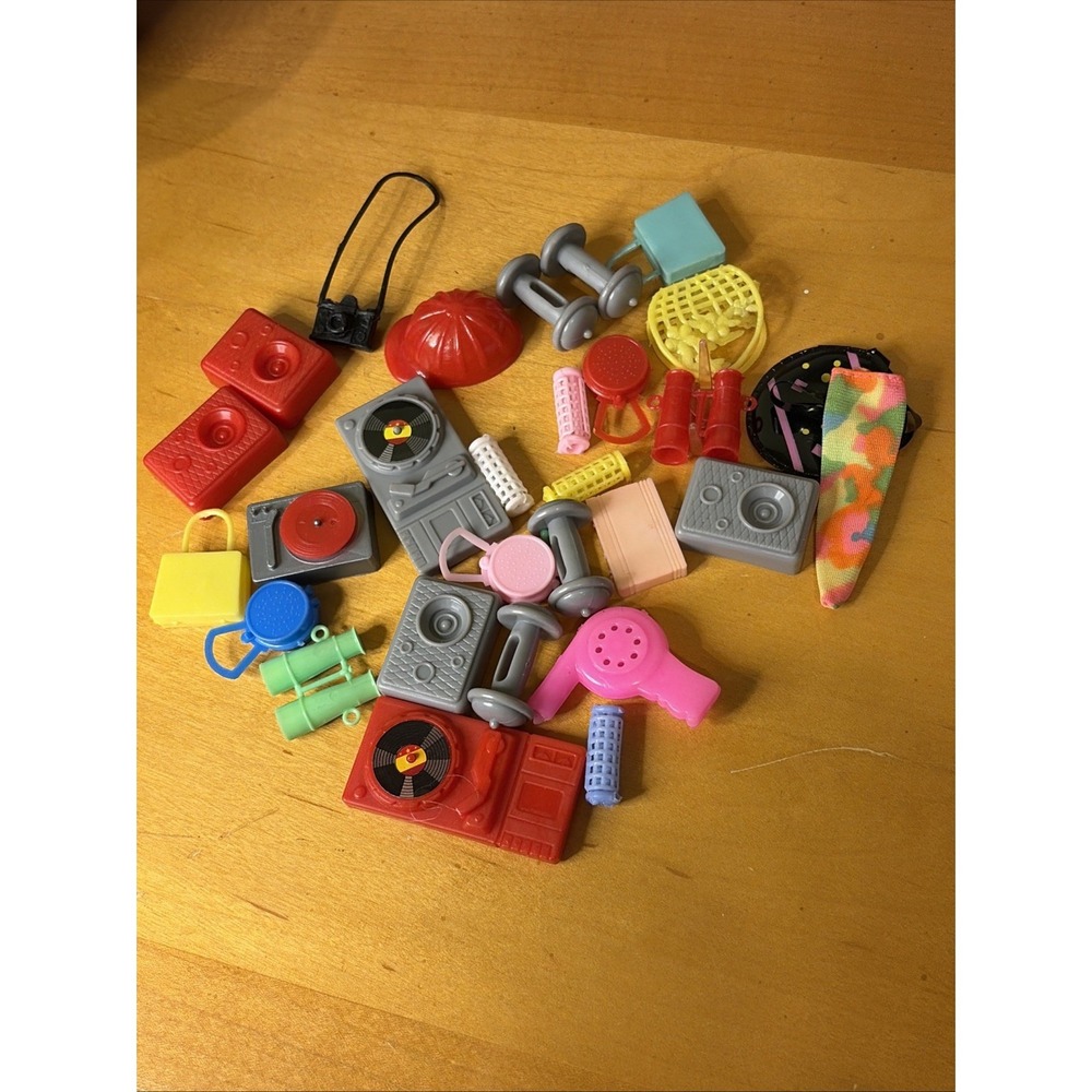 Vintage Barbie/ Fashion Doll Accessories Lot
